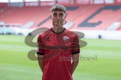 FC Ingolstadt 04; 3.Liga,  Porträttermin    
2025/2026, Elias Decker (4, FCI)