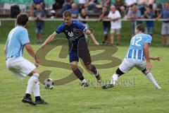 Kreisliga - Saison 2023/2024 - SV Menning  - FC Sandersdorf - Philip Wolfsfellner blau Menning - Michael Detling weiss Sandersdorf #6 - Foto: Meyer Jürgen