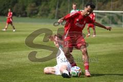 Kreisklasse - Saison 2025/26- SV Lippertshofen - Türkisch SV Ingolstadt-  - Adar Gectan rot Türkisch - Niclas Führer weiss Lippertshofen - Foto: Meyer Jürgen