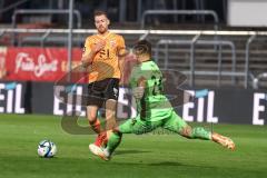 3. Liga; FC Viktoria Köln - FC Ingolstadt 04; kommt zu spät Jannik Mause (7, FCI) Torwart Rauhut Kevin (24 Köln)
