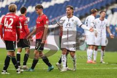 3. Liga; Hannover 96 II - FC Ingolstadt 04; Simon Lorenz (32, FCI) beschwert sich Engelbreth Noah (6 H96) Westermeier Ben (42 H96) Göttlicher Felix (4 H96)