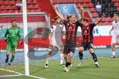 3. Liga; FC Ingolstadt 04 - SV Waldhof Mannheim; Thalhammer Maximilian (31 SVWM) klärt auf der Linie, Dennis Borkowski (7, FCI) ärgert sich Klünter Lukas (24 SVWM) Simon Lorenz (32, FCI)