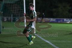 Landesliga - Saison 2025/26 - SV Manching - TSV Aindling - Luca Bienek (Nr.16 - SV Manching) legt den Ball auf zum 2:0 Führungstreffer durch Sebastian Graßl (Nr.10 - SV Manching)  - jubel - XXXXX - Foto: Meyer Jürgen