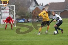 Kreisliga - Saison 2024/25- TSV Lichtenau - FC Mindelstetten - Boris Manko gelb Lichtenau - Jonas Schoberer weiss Mindelstetten - Foto: Meyer Jürgen