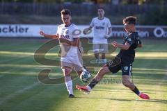 Landesliga - Saison 2026/27 - SV Manching - VFR Neuburg - Kevin Csatari (Nr.15 - SV Manching) - Beran Leon weiss Neuburg - Foto: Meyer Jürgen