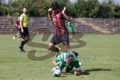 Bayernliga Nord - Saison 2024/25 - FC Ingolstadt 04 II - SV Fortuna Regensburg - Johann Chirinos (Nr.13 - FCI U21) - Baldauf Mario grün Regensburg - Foto: Meyer Jürgen