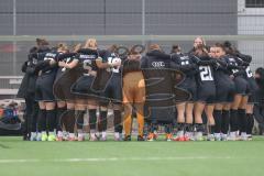 2. Bundesliga Frauen - Saison 2024/25 - FC Ingolstadt 04 Frauen - HSV -  Die Mannschaft bildet einen Kreis vor dem Spiel -  - XXXXX - Foto: Meyer Jürgen