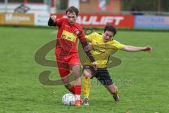 Kreisliga - Saison 2024/25- TSV Kösching - FC Hitzhofen/Oberzell - Benedikt Schneeberger rot Kösching - Silas Furino gelb Hitzhofen - Foto: Meyer Jürgen