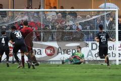 Toto Pokal; FC Sportfreunde Schwaig - FC Ingolstadt 04; Elfmeter Tor Jubel Treffer Ausgleich 1:1 Ascher, Raffael (9) Torwart Kai Eisele (25, FCI)