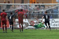 Toto Pokal; FC Sportfreunde Schwaig - FC Ingolstadt 04; Elfmeter Tor Jubel Treffer Ausgleich 1:1 Ascher, Raffael (9) Torwart Kai Eisele (25, FCI)