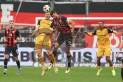 3. Liga; FC Ingolstadt 04 - Dynamo Dresden; Lukas Fröde (34, FCI) Daferner Christoph (33 DD) Zweikampf Kampf um den Ball