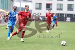 3. Liga; Testspiel; FC Ingolstadt 04 - 1. FC Heidenheim; Zweikampf Kampf um den Ball Linus Rosenlöcher (19, FCI) Traoré Omar Haktab (23 HDH)