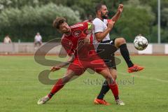 Bezirksliga - Saison 2024/25 - Marvin Haug links rot Attaching - Emre Arik (Nr.31 - FC Fatih) -  Foto: Meyer Jürgen