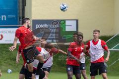 3. Liga; FC Ingolstadt 04 - Trainingslager, Allgäu, Lukas Fröde (34, FCI) Kopfball Bryang Kayo (48, FCI) Julian Kügel (31, FCI)