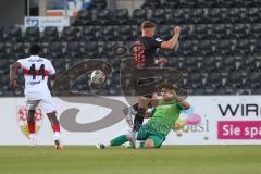 3. Liga - Saison 2025/26 - VFB Stuttgart II - FC Ingolstadt 04  - Torwart Markus Ponath (Nr.1 - FC Ingolstadt 04) - Simon Lorenz (Nr.32 - FC Ingolstadt 04) - Mohamed Sankoh (Nr.44 - VFB Stuttgart II) - Foto: Meyer Jürgen