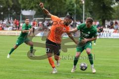 Toto-Pokal; SV Manching - FC Ingolstadt 04; Pascal Testroet (37, FCI) Zweikampf Kampf um den Ball Maximilian Eberwein (SVM)