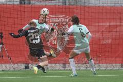 2. Bundesliga Frauen - Saison 2025/26 - FC Ingolstadt 04 Frauen - FFC Turbine Potsdam - Nina Penzkofer (Nr.29 - FC Ingolstadt Frauen I) - Moore Elisabeth weiss Potsdam - Foto: Meyer Jürgen