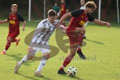 Kreisliga - Saison 2024/25- SV Kasing - TSV Hohenwart - Jan Witek rot Kasing - Andreas Widhopf weiss Hohenwart - Foto: Meyer Jürgen