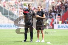 3. Liga; SpVgg Unterhaching - FC Ingolstadt 04; vor dem Spiel Co-Trainer Fabian Reichler (FCI) Cheftrainerin Sabrina Wittmann (FCI)