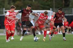 Testspiel; FC Ingolstadt 04 - FSV Zwickau; Pascal Testroet (37, FCI) Torchance Zweikampf Kampf um den Ball, rechts Max Plath (4 FCI)