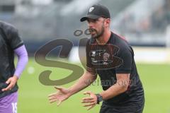 Toto-Pokal; SV Wacker Burghausen - FC Ingolstadt 04; vor dem Spiel Athletik-Trainer Rafael Lopez (FCI)