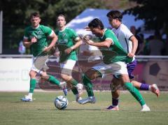 Freundschaftsspiel - FC Gerolfing - VFR Neuburg - Atilla Demir (Nr.29 - FC Gerolfing)- Flamur Idrizi (Nr.23 - VFR Neuburg) - Foto: Meyer Jürgen