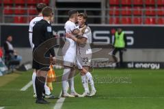 3. Liga - Saison 2024/25 - FC Ingolstadt 04 - SpVgg Unterhaching - Moritz Seiffert (Nr.23 - FCI) wrd ausgewechselt - Pascal Testroet (Nr.37 - FCI) - Foto: Meyer Jürgen