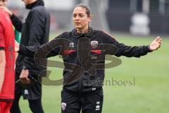 3. Liga; Testspiel; FC Ingolstadt 04 - 1. FC Heidenheim; Cheftrainerin Sabrina Wittmann (FCI) erklärt in der Pause