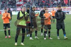 2024_1_20 - 3. Liga - Saison 2023/24 - HallescherFC - FC Ingolstadt 04 -  - Die Spieler bedanken sich bei den Fans -- XXXXX - Foto: Meyer Jürgen