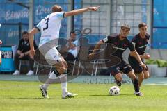 3. Liga; TSV 1860 München - FC Ingolstadt 04; Zweikampf Kampf um den Ball Yann Sturm (7, FCI) Emre Gül (5, FCI) Voet Siemen (3 TSV)