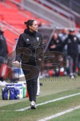 3. Liga; FC Ingolstadt 04 - VfB Stuttgart II; an der Seitenlinie, Spielerbank Cheftrainerin Sabrina Wittmann (FCI)