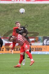 3. Liga; FSV Zwickau - FC Ingolstadt 04; Zweikampf Kampf um den Ball Denis Linsmayer (23, FCI) Baumann Dominic (28 FSV)