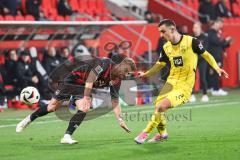 3. Liga; FC Ingolstadt 04 - Borussia Dortmund II; Yannick Deichmann (20, FCI) Mogultay Baran (2 BVB2)