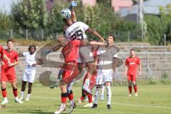 Bayernliga Nord - Saison 2024/25 - FC Ingolstadt 04 II - ASV Neumarkt - Micah Ham (Nr.25 - FCI U21) - Guttenberger Nick Torwart Neumarkt - Foto: Meyer Jürgen