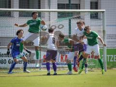 Freundschaftsspiel - FC Gerolfing - VFR Neuburg - Marko Miskovic (Nr.4 - FC Gerolfing) - Torwart Nemanja Krivosija (Nr.41 - VFR Neuburg) - Flaur Bashota (Nr.23 - FC Gerolfing) - Foto: Meyer Jürgen