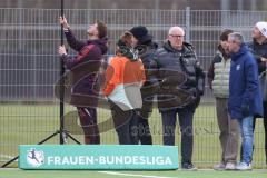 2. Bundesliga Frauen - Saison 2024/25 - FC Ingolstadt 04 Frauen - FC Bayern München - Vorsitzender des Vorstandes Peter  Jackwerth (FCI) sieht beim Spiel zu - XXXXX - Foto: Meyer Jürgen