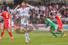 3. Liga; Energie Cottbus - FC Ingolstadt 04; Torchance verpasst Benjamin Kanuric (8, FCI) ärgert sich Torwart Bethke Elias (12 EC) Kusic Filip (19 EC) Pelivan Dominik (5 EC)