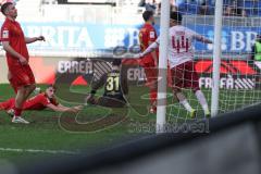 3. Liga - Saison 2025/26 - SV Wehen/Wiesbaden - FC Ingolstadt 04  - Max Plath (Nr.14 - FCI) schiesst den 1:1 Ausgleichstreffer - jubel - Torwart Noah Brdar (Nr.31 - Wiesbaden) - Emilio Kehrer (Nr.44 - FCI) - Foto: Meyer Jürgen