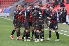 3. Liga; FC Ingolstadt 04 - VfB Stuttgart II; Tor Jubel Treffer Deniz Zeitler (38, FCI) in der ersten Minute 1:0, Max Besuschkow (17, FCI) Simon Lorenz (32, FCI) Benjamin Kanuric (8, FCI) Elias Decker (3, FCI) Mladen Cvjetinovic (19, FCI)