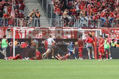 3. Liga; FC Ingolstadt 04 - SSV Jahn Regensburg; 1:1 Ausgleich in letzter Minute Torwart Markus Ponath (1, FCI) am Boden Yannick Deichmann (20, FCI) Jonas Scholz (15, FCI) Max Besuschkow (17, FCI) Linus Rosenlöcher (19, FCI) Seidel Nick (33 SSV) Enttäusch