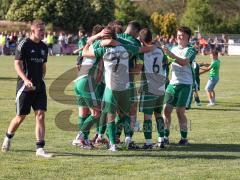 Relegation - Saison 2025/26 - SV Karlskron - FC Geisenfeld - Das Spiel ist aus - Geisenfeld steigt auf - jubel- Foto: Meyer Jürgen
