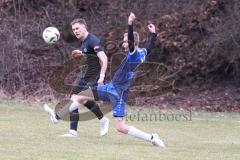 Freundschaftsspiel - Saison 2025/26 - SV Menning - SV Manching - Fabian  Neumayer (Nr.9 - SV Manching) - Hermann Zagler blau Menning  - Foto: Meyer Jürgen