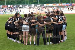 2. Bundesliga Frauen - Saison 2023/24 - FC Ingolstadt 04 Frauen - Turbine Potsdam -  Die Mannschaft bildet einen Kreis vor dem Spiel -  - XXXXX - Foto: Meyer Jürgen