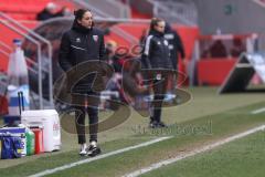 3. Liga; FC Ingolstadt 04 - VfB Stuttgart II; an der Seitenlinie, Spielerbank Cheftrainerin Sabrina Wittmann (FCI)