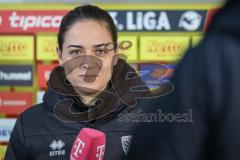 3. Liga; SSV Jahn Regensburg - FC Ingolstadt 04; vor dem Spiel Cheftrainerin Sabrina Wittmann (FCI)