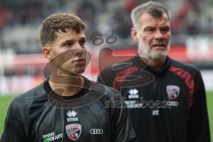 3. Liga; FC Ingolstadt 04 - Rot-Weiss Essen; Torwart David Klein (47, FCI) Torwart-Trainer Alexander Kunze (FCI) vor dem Spiel