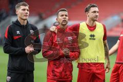 3. Liga; FC Ingolstadt 04 - SSV Ulm; Sieg Jubel Freude nach dem Spiel, Spieler bedanken sich bei den Fans Jonas Scholz (15, FCI) Marcel Costly (22, FCI) Julian Kügel (29, FCI)