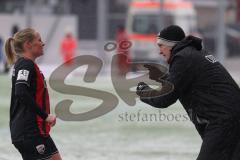 2. Bundesliga Frauen - Saison 2024/25 - FC Ingolstadt 04 Frauen - SV Meppen - Cheftrainer Benjamin Stolte (FCI Frauen) - Kerstin Bogenschütz (Nr.6 - FCI Frauen) - Foto: Meyer Jürgen