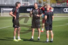 3. Liga - Saison 2026/27 - 1. Trainingseinheit mit Achim Beierlorzer - Torwarttrainer Alexander Kunze (FCI) - Cheftrainer Achim Beierlorzer (FCI) - Videoanalyst Yannick Schmidt (FCI) - Foto: Meyer Jürgen