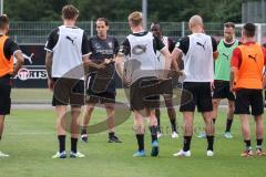 3. Liga; FC Ingolstadt 04 - Trainingsauftakt, Cheftrainer Rüdiger Rehm (FCI) Teambesrechung